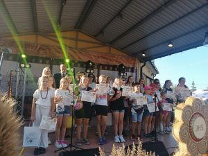 Rozstrzygnięcie konkursu plastycznego - zdjęcie uczestników.